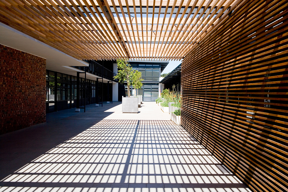 Op-art pergola